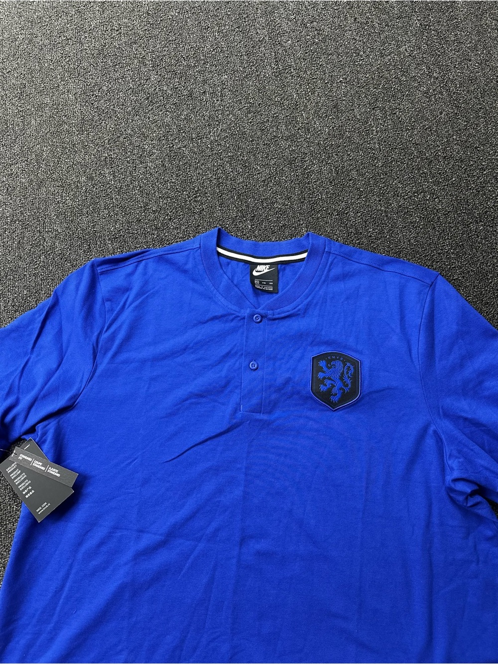 Nike Netherlands KNVB Lion Crest Royal Blue Henley Shirt Men’s 2XL-NWT